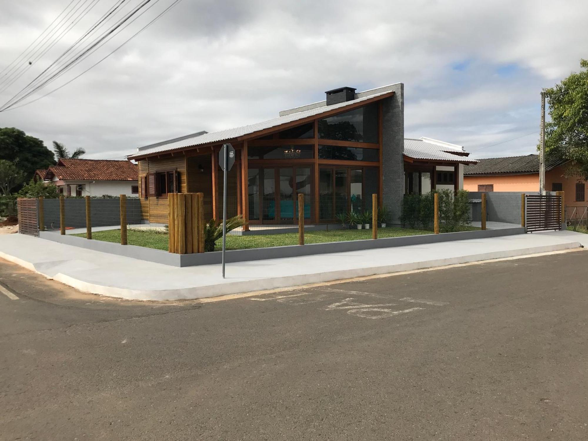 Canyons Guest House Praia Grande  Rom bilde
